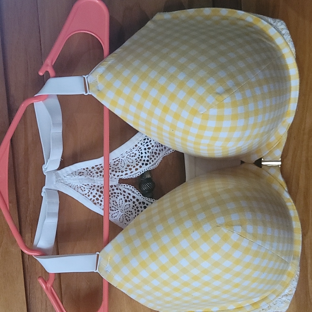 Front close bra
